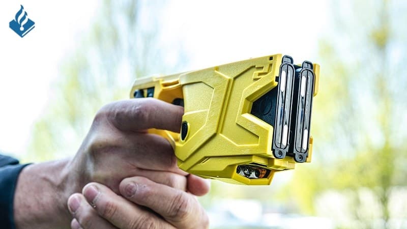 Foto bij: Aanhouding na inrijden met motor op agent